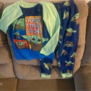 Star Wars Pajamas - Size 4/5 Toddler